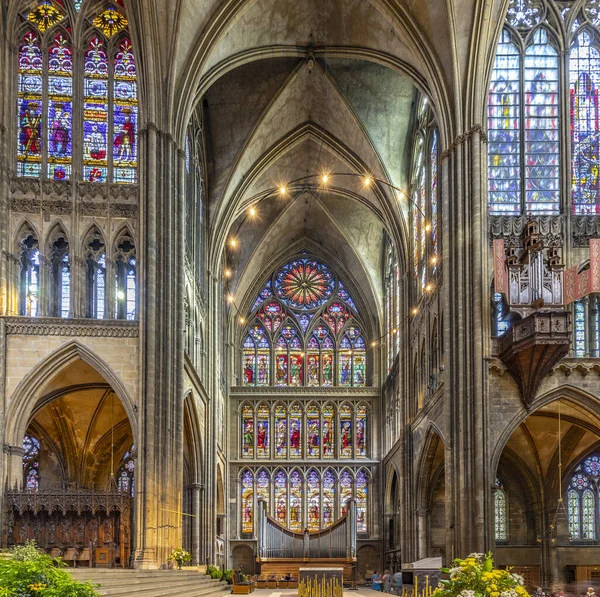 Nterior utsikt över katedralen Saint-Etienne Metz Lorraine Moselle — Stockfoto