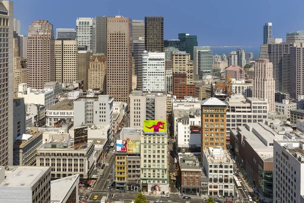 Cidade de São Francisco ao meio-dia a partir da plataforma de observação — Fotografia de Stock