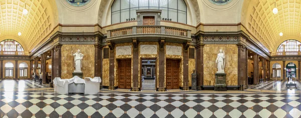 In het oude Kurhaus in Wiesbaden — Stockfoto