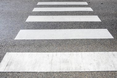 Yayaların beyaz geçişlerinin ayrıntıları