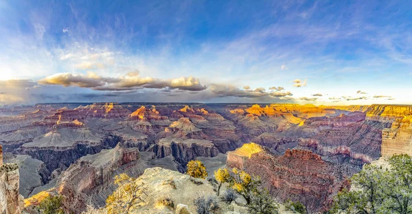 Pôr do sol espetacular no Grand canyon — Fotografia de Stock