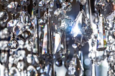 pırlanta cam şeklindeki fener cazibenin sembolü olarak