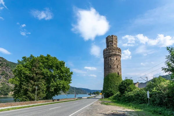 Παλαιός Πύργος Ελέγχου Στο Χωριό Oberwesel Του Ποταμού Ρήνου Γερμανία — Φωτογραφία Αρχείου