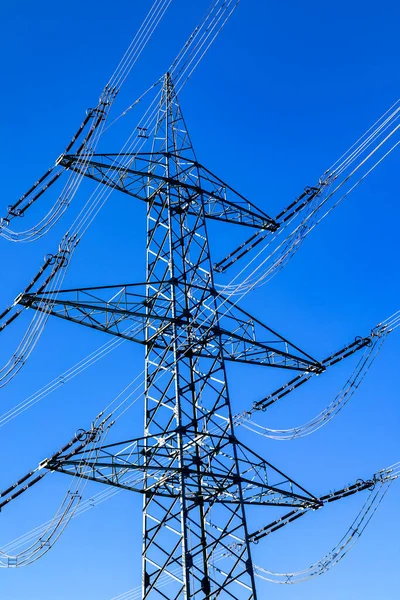 Pylône Électrique Sous Ciel Bleu Clair Pour Transport Électricité — Photo