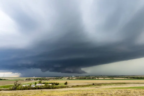 Large Tornadic Mesocyclone Supercell Inflow Sucks Energy Begins Transform Tornado — Stock Photo, Image