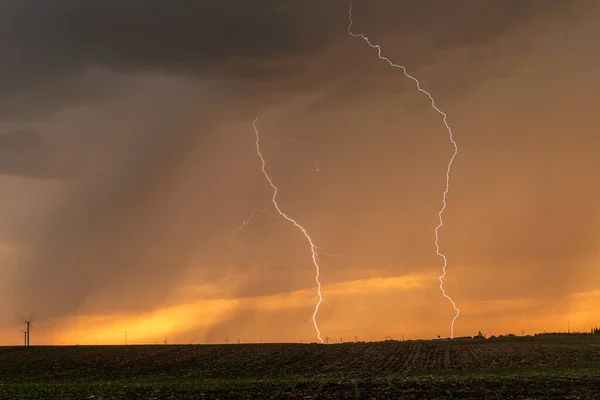 Lightning Storm Sunset Passes Great Plains While Pouring Rain Cracking — Stock Photo, Image
