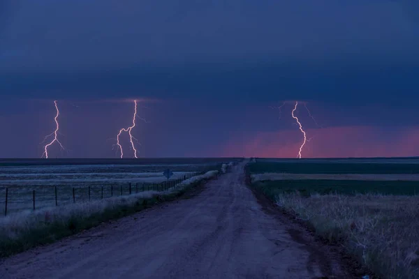 Een Bliksemstorm Great Plains Zorgt Voor Een Dramatische Lichtshow Het — Stockfoto