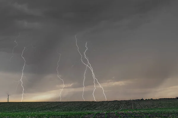 Lightning Storm Sunset Passes Great Plains While Pouring Rain Cracking — Stock Photo, Image