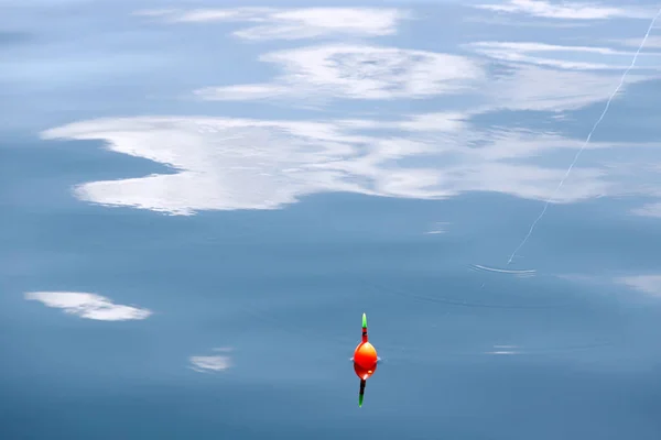 Риболовля Воді Хвилями Красиве Відображення — стокове фото
