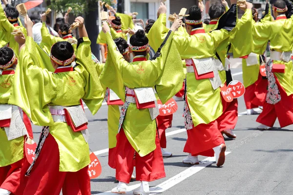 Kagawa Japón Julio 2018 Artistas Japoneses Bailando Famoso Festival Yosakoi —  Fotos de Stock