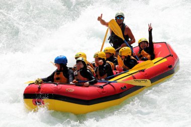 Koboke, Tokusima, Japonya - 6 Ağustos 2018: beyaz Yosino river rapids üzerinde 6 Ağustos 2018 üzerinde Koboke Kanyon, Japonya'da rafting su. Yosino nehirdir en popüler arasında Japonya'da kirişleri.