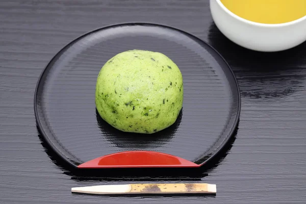 Japon Yomogi Mochi Tatlı Bahar Sezonu Yomogi Bitki Pirinç Kek — Stok fotoğraf