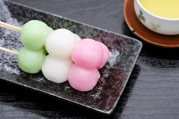 Japon Geleneksel Şekerleme Sanshoku Dango — Stok fotoğraf