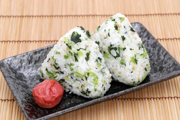 Onigiri Japanisches Essen Japanischer Reisball Reisdreieck Mit Nozawana Shirasu — Stockfoto