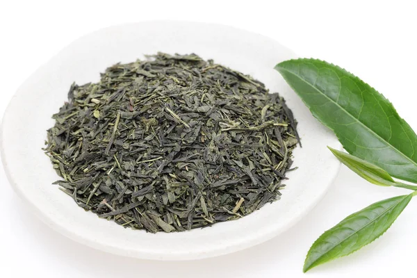 Сушеные Листья Чая Зелеными Чайными Листьями Белом Фоне — стоковое фото