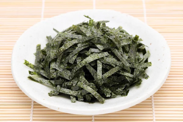 Cibo Giapponese Alghe Secche Nori Sfondo Bambù — Foto Stock