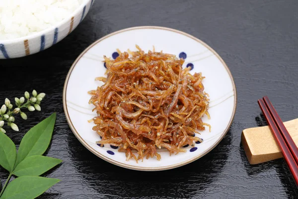 Japanisches Essen Tsukudani Von Chirimen Jako Auf Schwarzem Hintergrund — Stockfoto