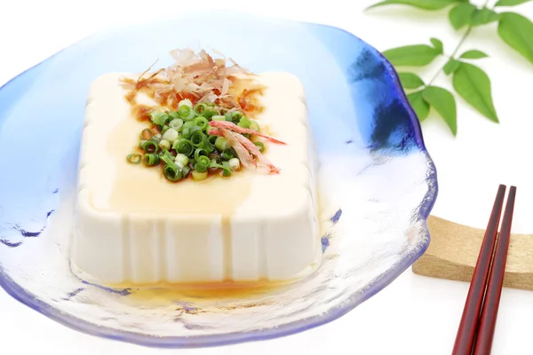 Japanisches Essen Weicher Kalter Tofu Glasteller Auf Weißem Hintergrund — Stockfoto