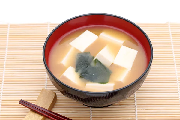 Japanisches Essen Misosuppe Aus Tofu Und Wakame Auf Einer Schüssel — Stockfoto