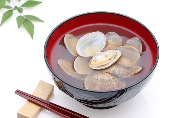 日本酱油汤 白底碗里放着芥末蛤蛤蟆 — 图库照片
