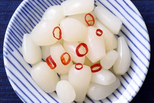 Rakkyo Japonés Cebolletas Escabeche Agridulces Plato —  Fotos de Stock