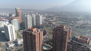 Bir park ve şehir Santiago, Şili için havadan görünümü