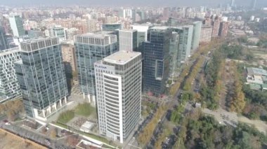 Bir park ve şehir Santiago, Şili için havadan görünümü