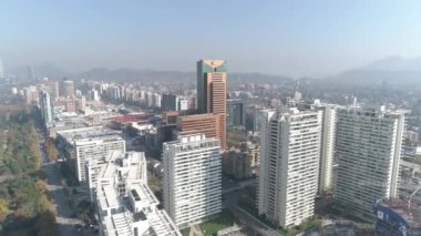 Bir park ve şehir Santiago, Şili için havadan görünümü