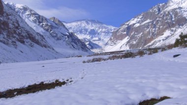 Dağ kar ve Şili'deki doğa manzara