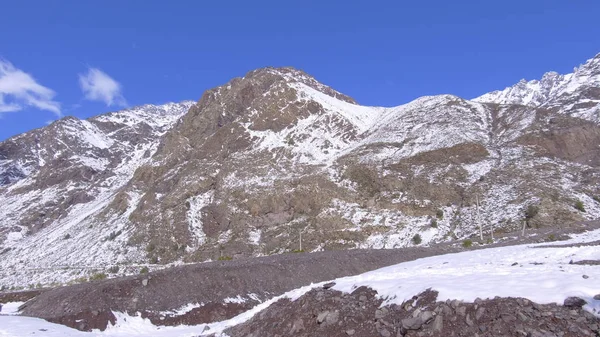 Dağ kar ve Şili'deki doğa manzara