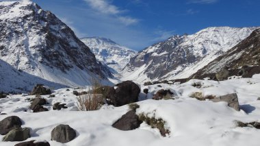 Dağ kar ve Şili'deki doğa manzara