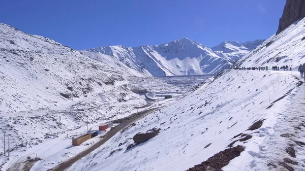 Dağ kar ve doğa manzara