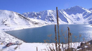 Dağ kar ve doğa manzara