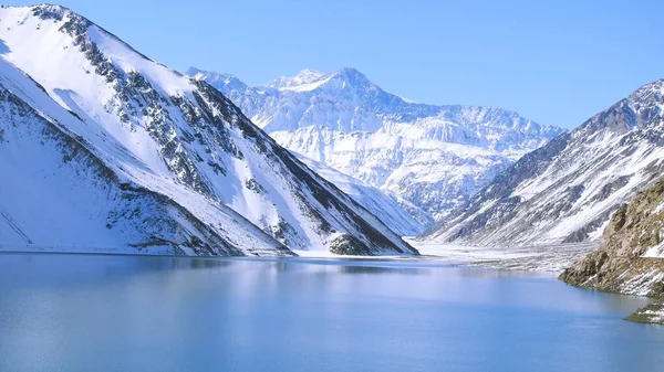 Dağ kar ve doğa manzara