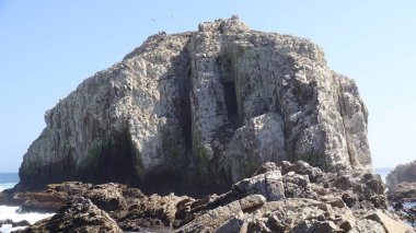 Manzara, plaj, kayalık uçurum, deniz ve doğa