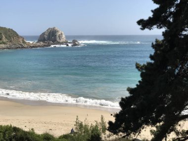 Manzara, plaj, kayalık uçurum, deniz ve doğa