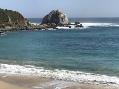 Manzara, plaj, kayalık uçurum, deniz ve doğa