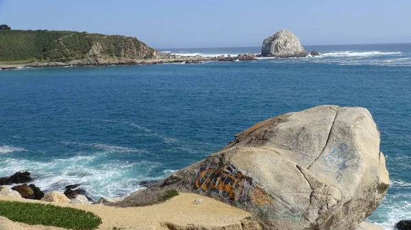 Paisagem Praia Penhasco Rochoso Litoral Natureza — Fotografia de Stock