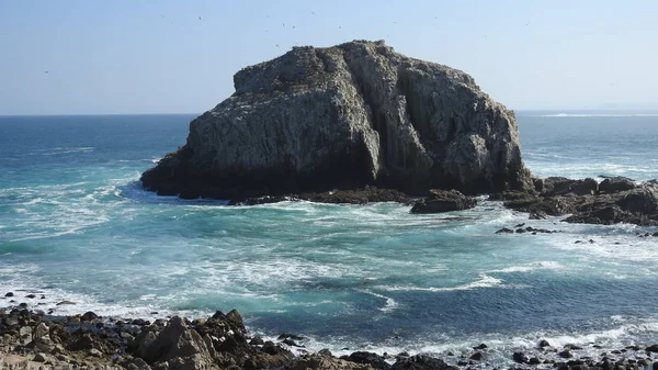 Paisagem Praia Penhasco Rochoso Litoral Natureza — Fotografia de Stock