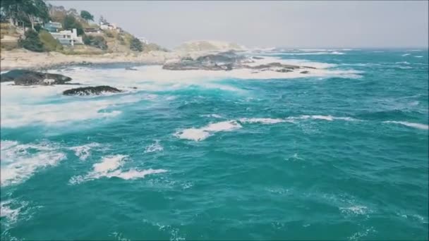 Paisagem Litoral Praia Rochosa — Vídeo de Stock