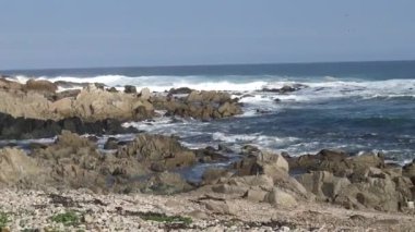 Manzara, deniz ve kayalık plaj