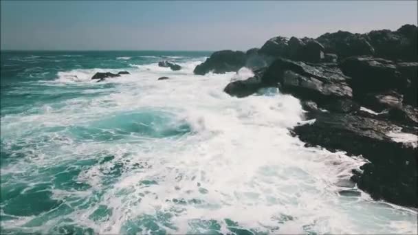 Landschap Zee Rotsachtige Strand — Stockvideo