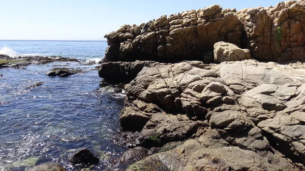 Manzara, kayalık plaj ve sahil