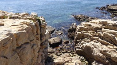 Manzara, kayalık plaj ve sahil