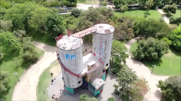 Vista Aérea Una Estructura Hormigón Parque — Vídeos de Stock