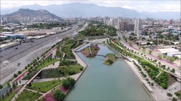 Vista Aérea Parque Lagoa Paisagem Urbana — Vídeo de Stock