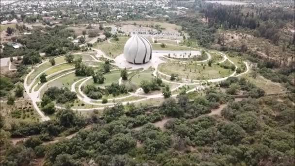 Vista Aérea Uma Cidade Cúpula Paisagem — Vídeo de Stock