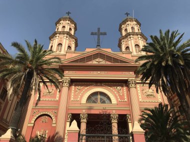 Santiago, Şili'deki İspanyol Mimarisi ve binaları