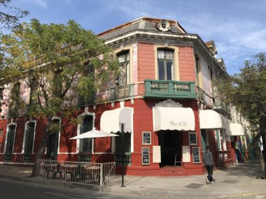 Santiago, Şili'deki İspanyol Mimarisi ve binaları