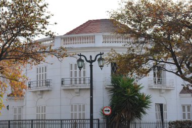 Santiago, Şili'de İspanyol mimarisi ve binası